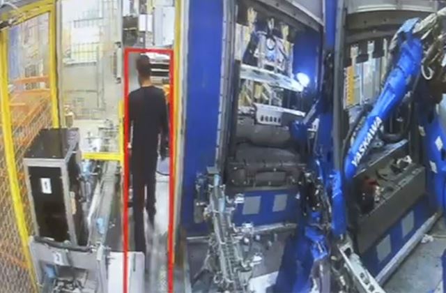 Sistema de cámaras con análisis de imagen que reconoce peatones